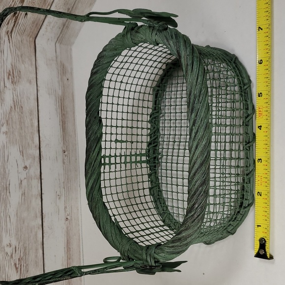 Set of 2 Vintage Wicker Metal Basket - Picture 3 of 15